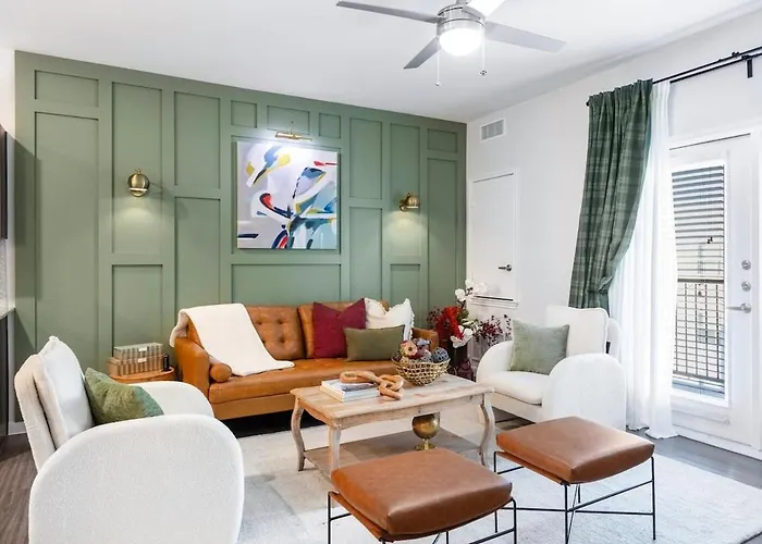 Regal Hideaway - Luxury Gated 1Br With Pool And Gym - Pets Allowed Gated